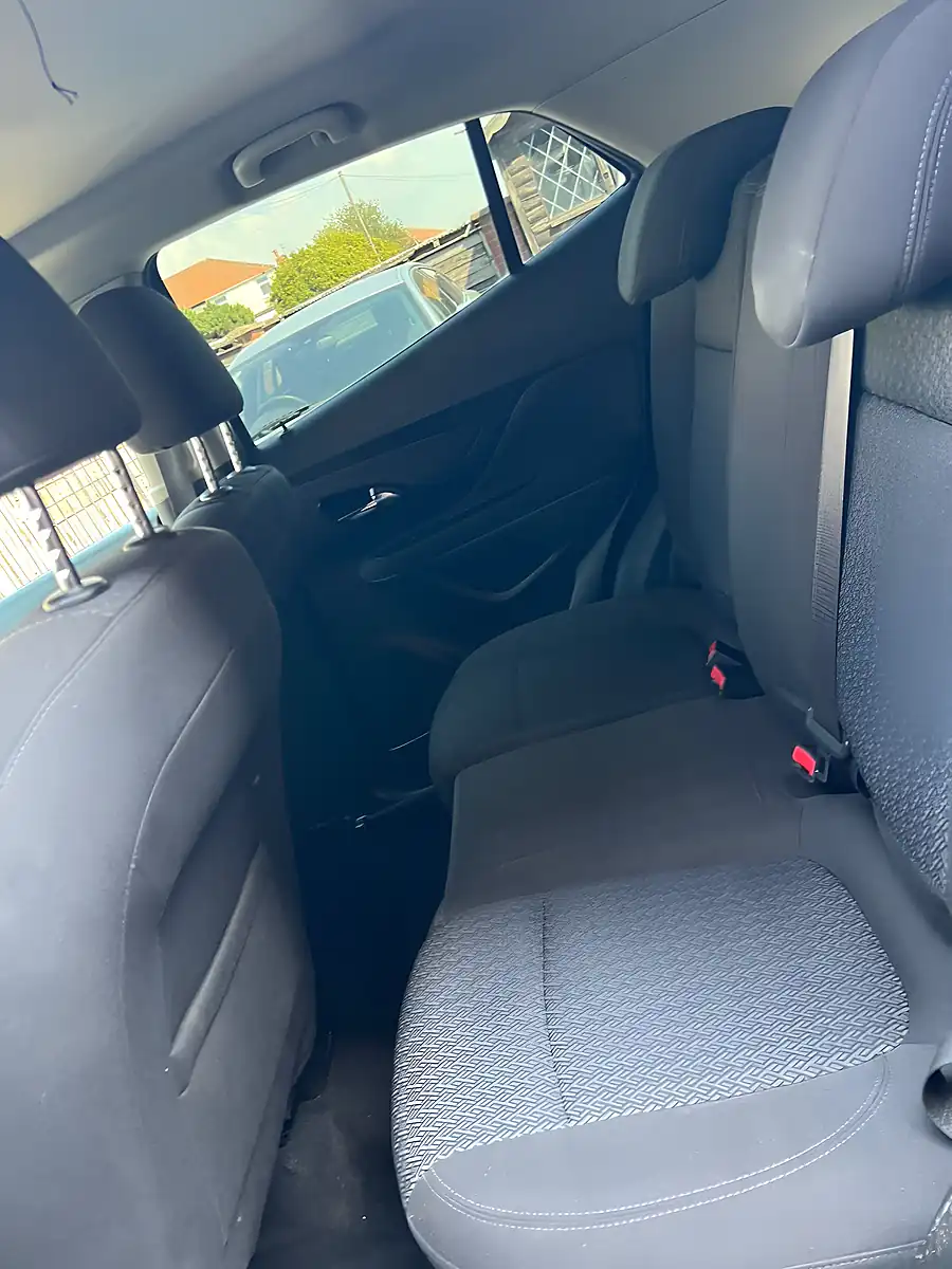Used 2018 Vauxhall Mokka Active Silver Metallic - Interior and Exterior details 4