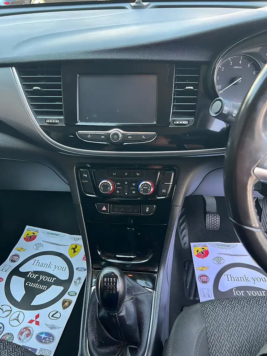 Used 2018 Vauxhall Mokka Active Silver Metallic - Interior and Exterior details 7