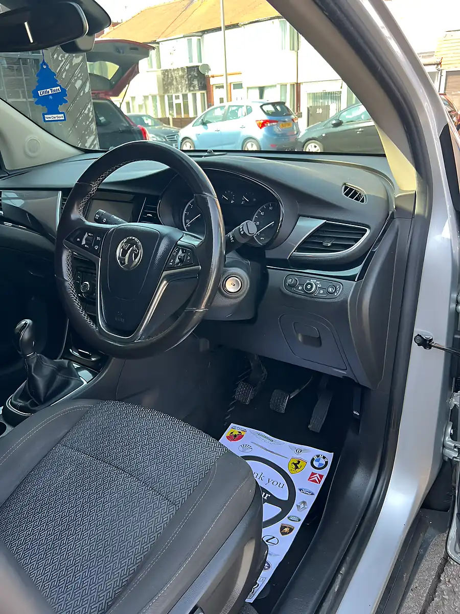 Used 2018 Vauxhall Mokka Active Silver Metallic - Interior and Exterior details 8