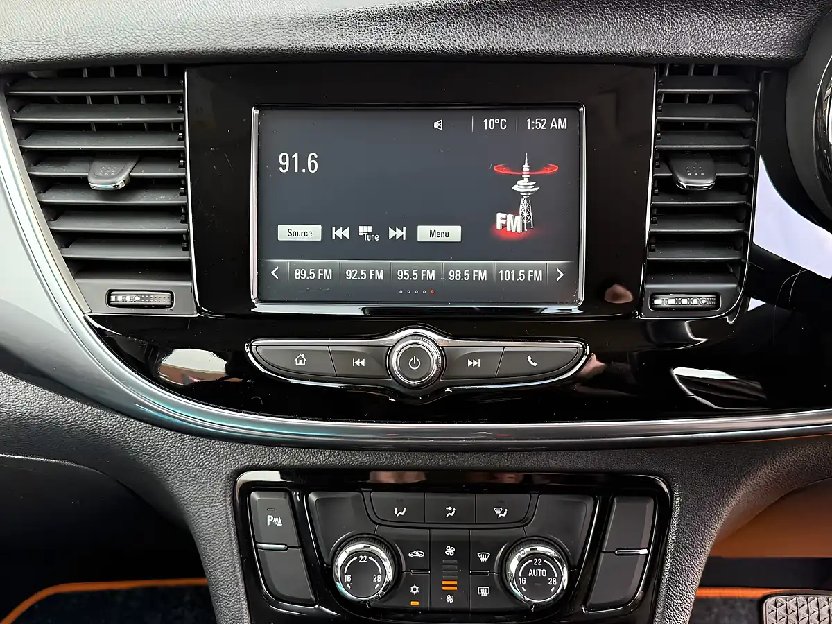 Used 2018 Vauxhall Mokka X Active Amber Orange - Interior and Exterior details 11