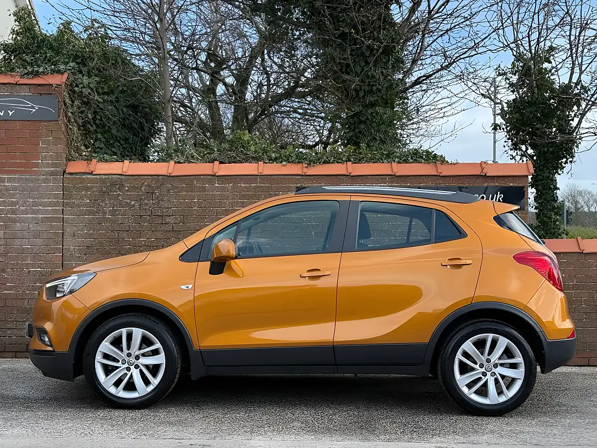 Used 2018 Vauxhall Mokka X Active Amber Orange - Interior and Exterior details 4