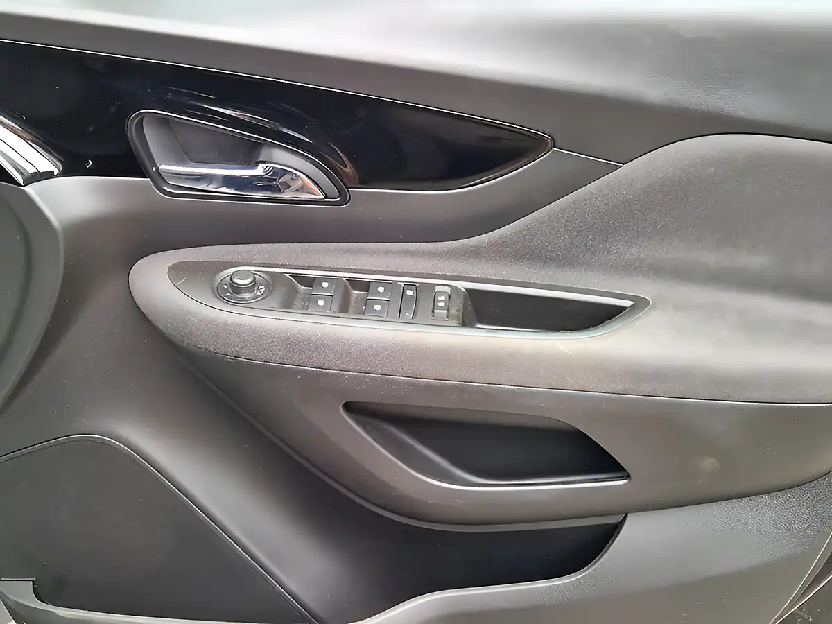 Used 2018 Vauxhall Mokka X Active Black - Interior and Exterior details 15