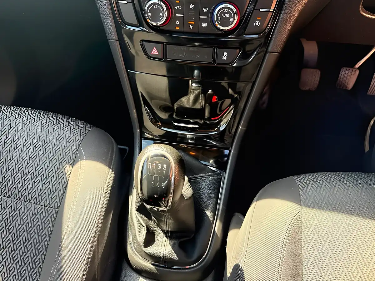 Used 2018 Vauxhall Mokka X Active Blue - Interior and Exterior details 15