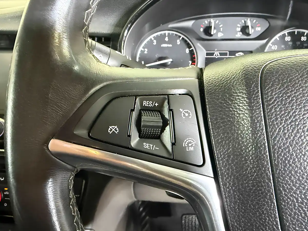 Used 2018 Vauxhall Mokka X Active Blue - Interior and Exterior details 12