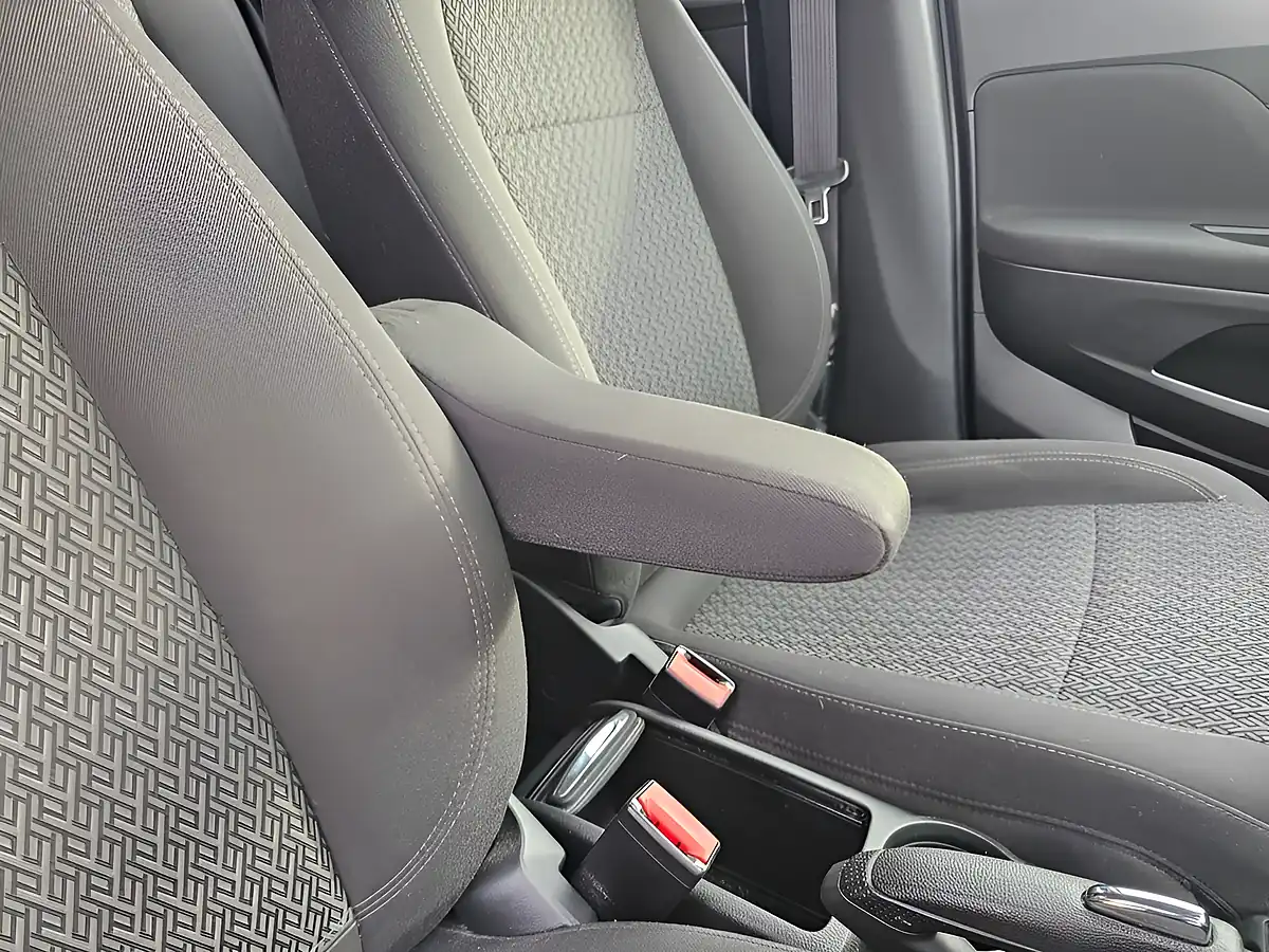 Used 2018 Vauxhall Mokka X Active Blue - Interior and Exterior details 8