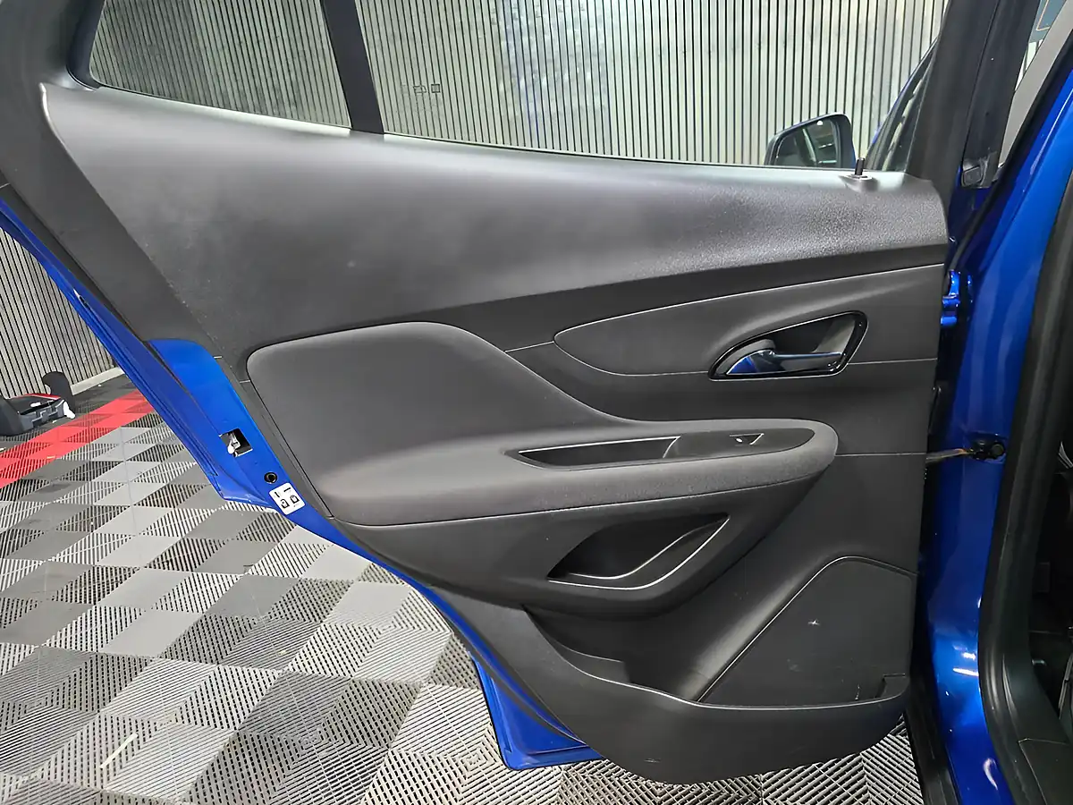 Used 2018 Vauxhall Mokka X Active Blue - Interior and Exterior details 14