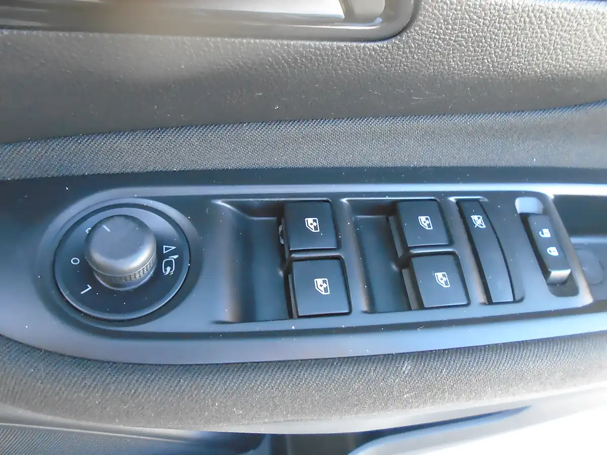 Used 2018 Vauxhall Mokka X Active Grey - Interior and Exterior details 14