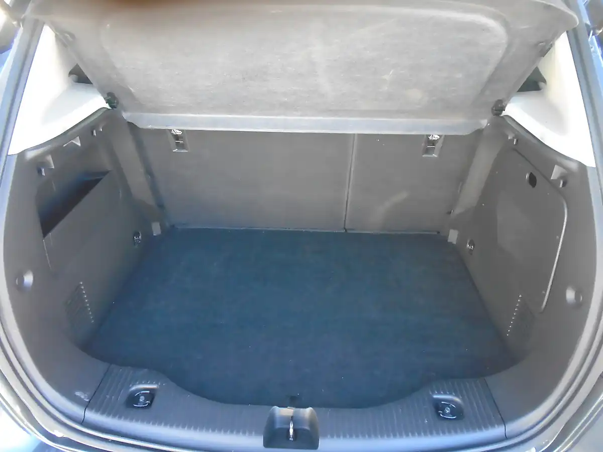 Used 2018 Vauxhall Mokka X Active Grey - Interior and Exterior details 7