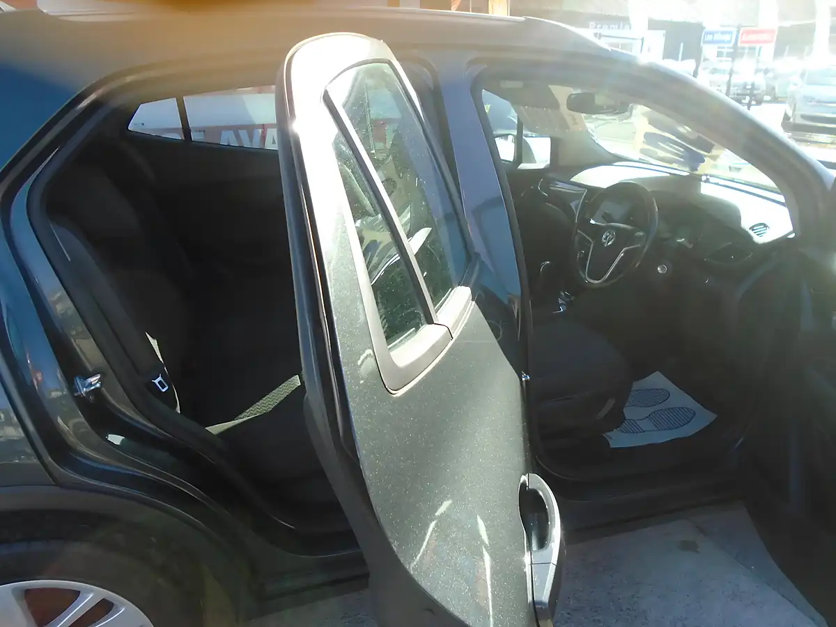 Used 2018 Vauxhall Mokka X Active Grey - Interior and Exterior details 8