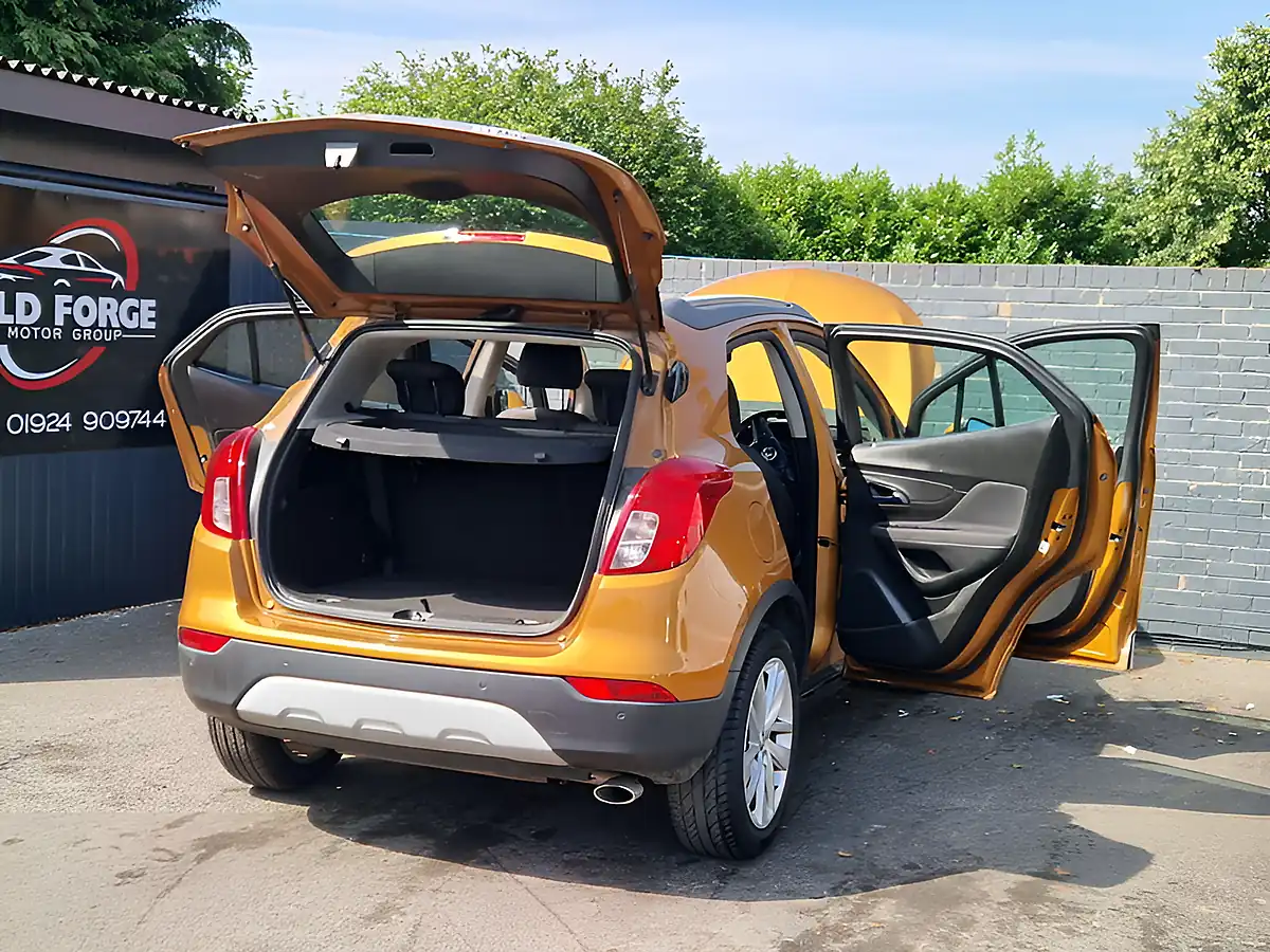 Used 2018 Vauxhall Mokka X Active Orange - Interior and Exterior details 12