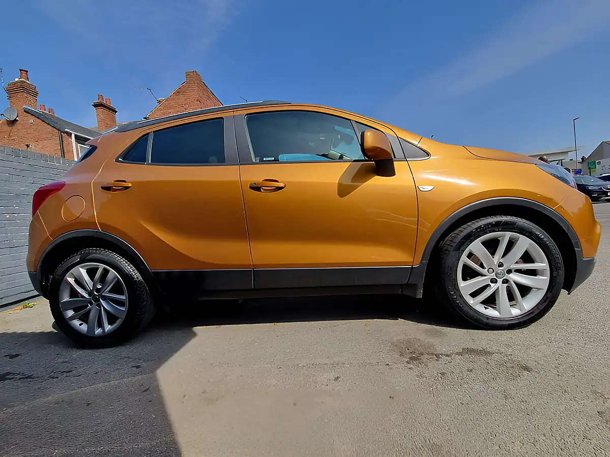 Used 2018 Vauxhall Mokka X Active Orange - Interior and Exterior details 7