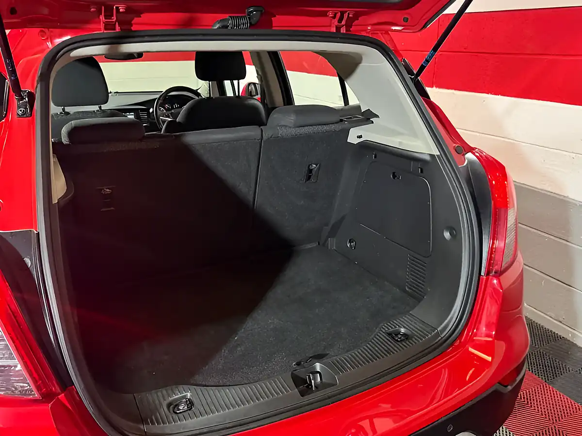Used 2018 Vauxhall Mokka X Active Red - Interior and Exterior details 15