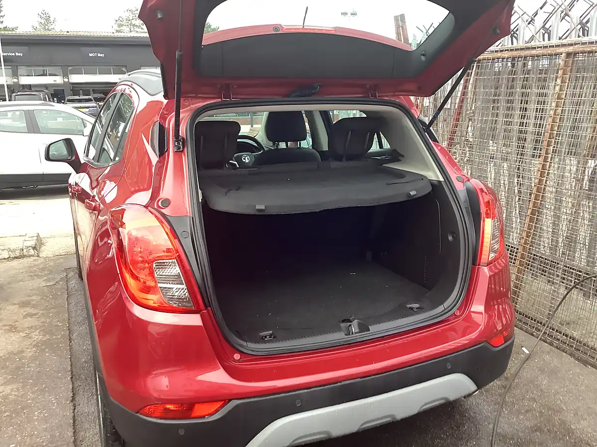 Used 2018 Vauxhall Mokka X Active Red - Interior and Exterior details 8