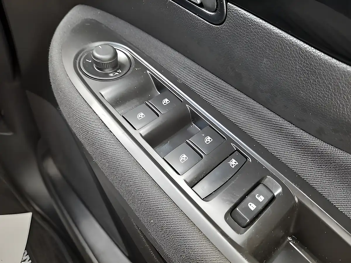 Used 2018 Vauxhall Mokka X Active Red - Interior and Exterior details 16