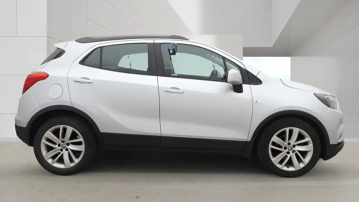 Used 2018 Vauxhall Mokka X Active Silver - Interior and Exterior details 3