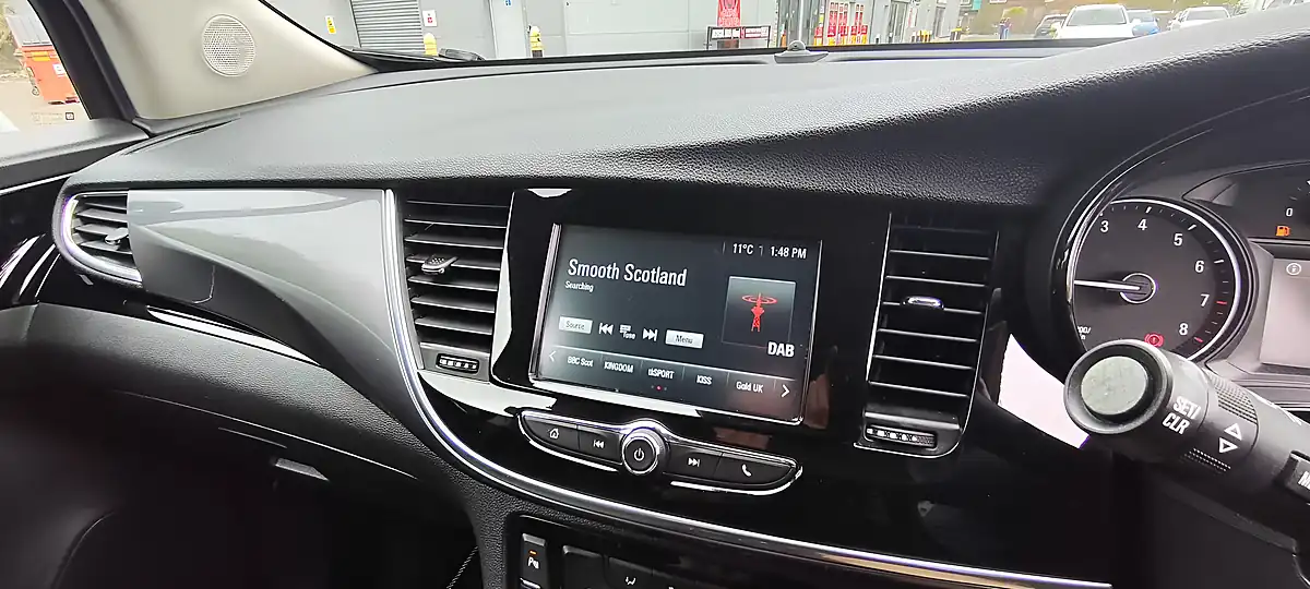Used 2018 Vauxhall Mokka X Active White - Interior and Exterior details 16