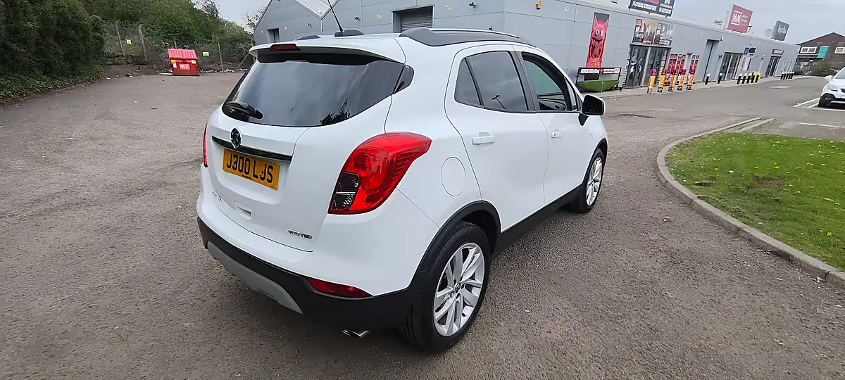Used 2018 Vauxhall Mokka X Active White - Interior and Exterior details 5