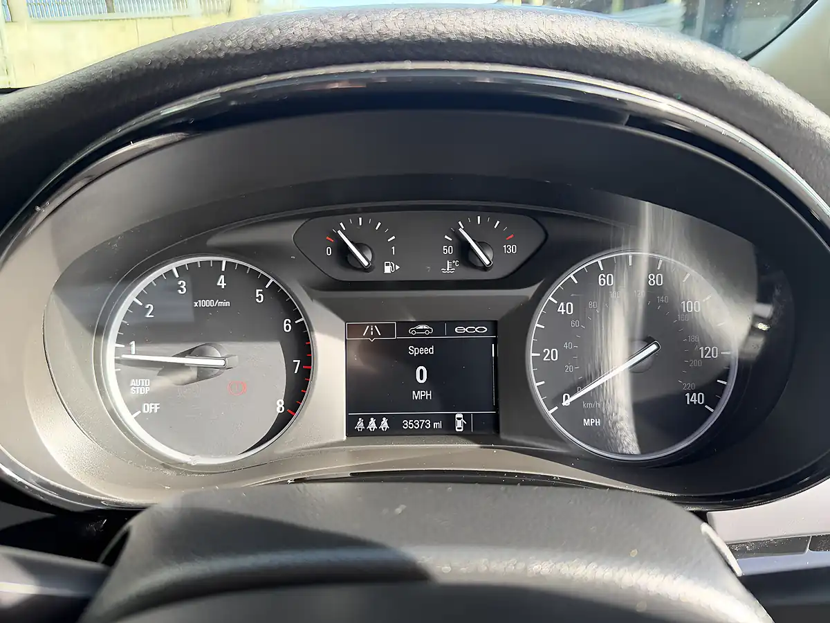 Used 2018 Vauxhall Mokka X Active White - Interior and Exterior details 16