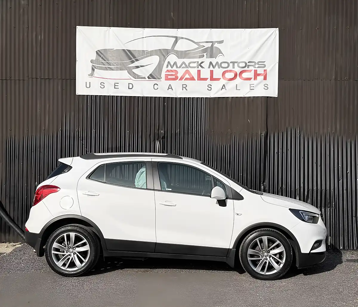 Used 2018 Vauxhall Mokka X Active White - Interior and Exterior details 4