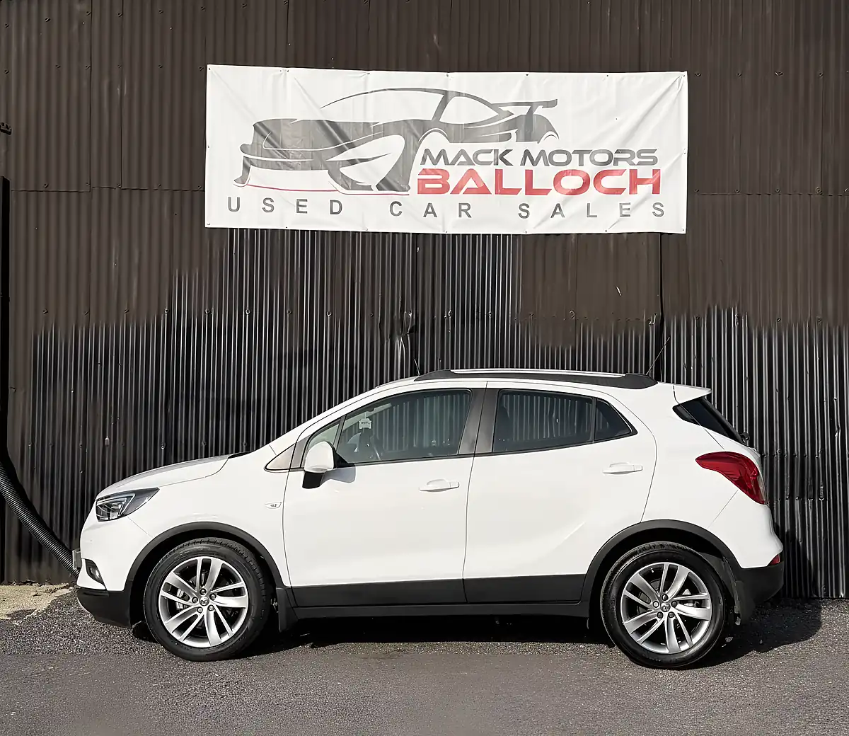 Used 2018 Vauxhall Mokka X Active White - Interior and Exterior details 8