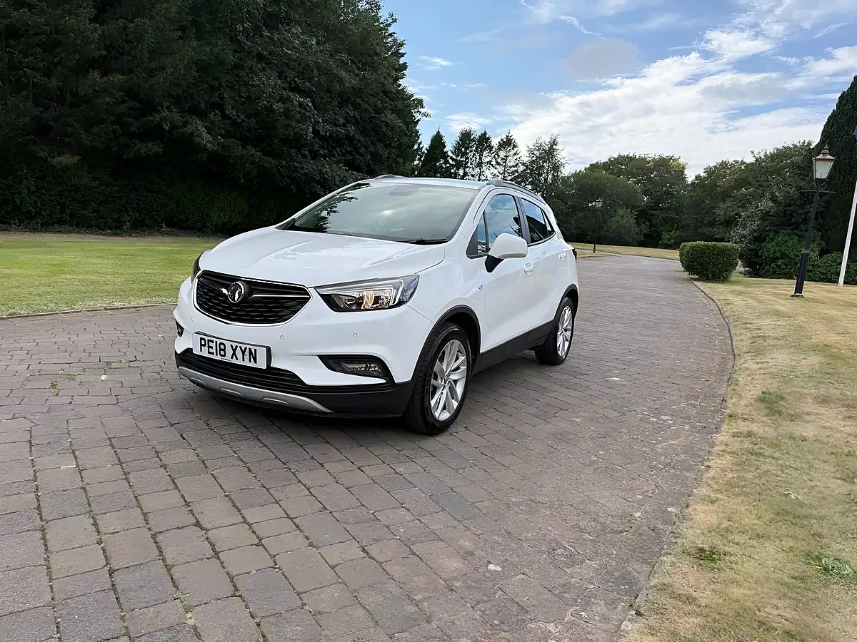 Used 2018 Vauxhall Mokka X Active White - Interior and Exterior details 8