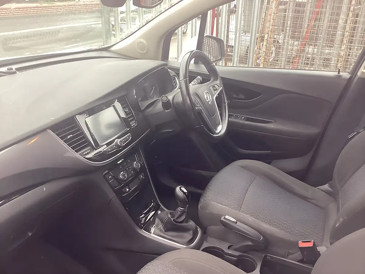 Used 2018 Vauxhall Mokka X Active White - Interior and Exterior details 11