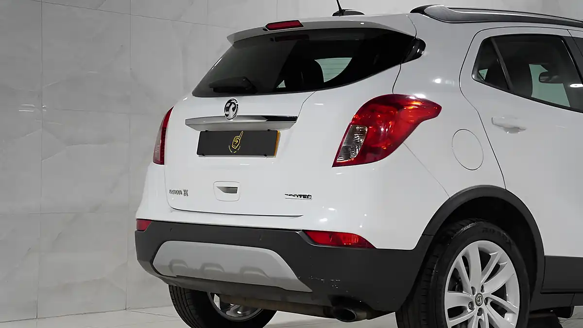 Used 2018 Vauxhall Mokka X Active White - Interior and Exterior details 16