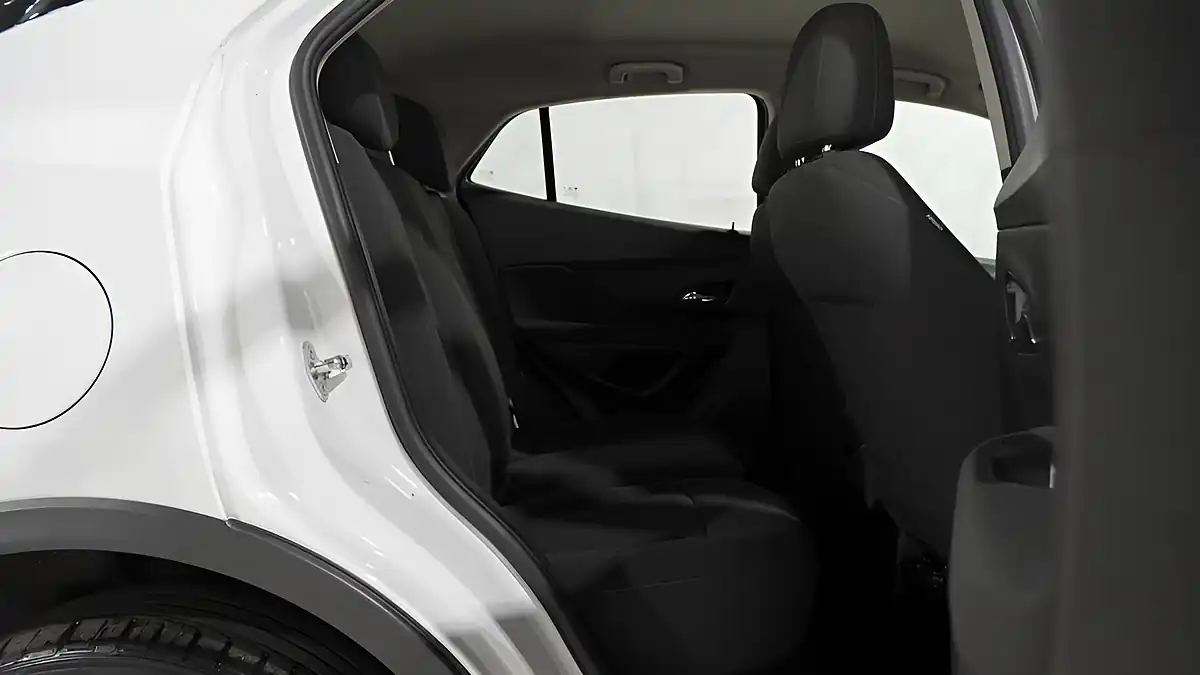 Used 2018 Vauxhall Mokka X Active White - Interior and Exterior details 18