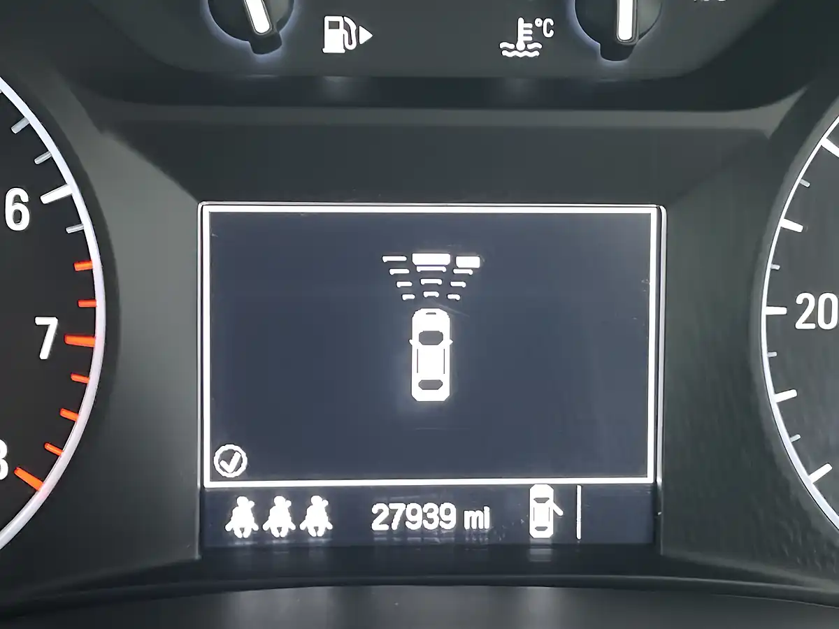 Used 2018 Vauxhall Mokka X Design Nav Amber Orange - Interior and Exterior details 17