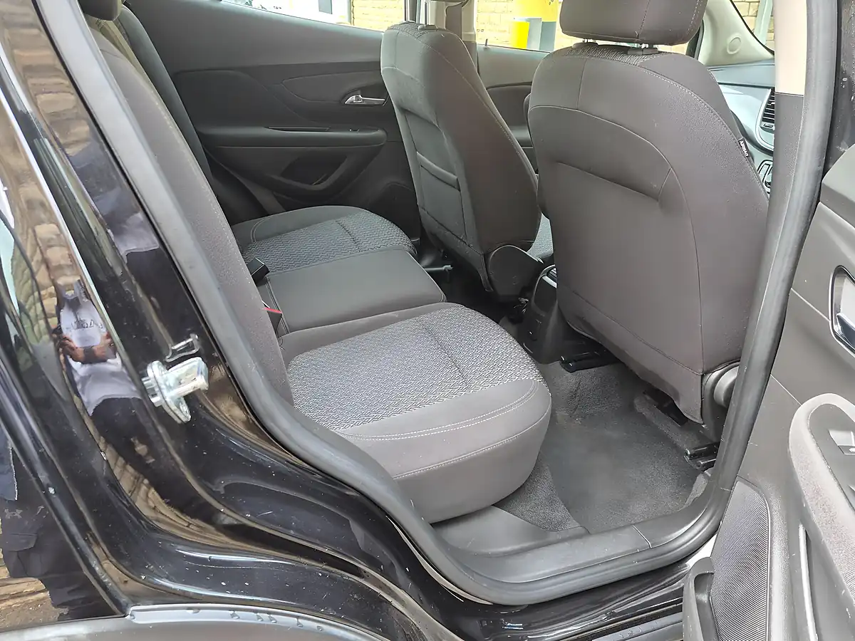 Used 2018 Vauxhall Mokka X Design Nav Black - Interior and Exterior details 10