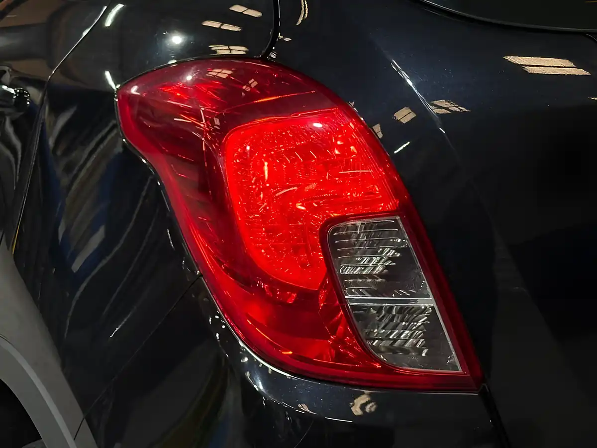 Used 2018 Vauxhall Mokka X Design Nav Black - Interior and Exterior details 12