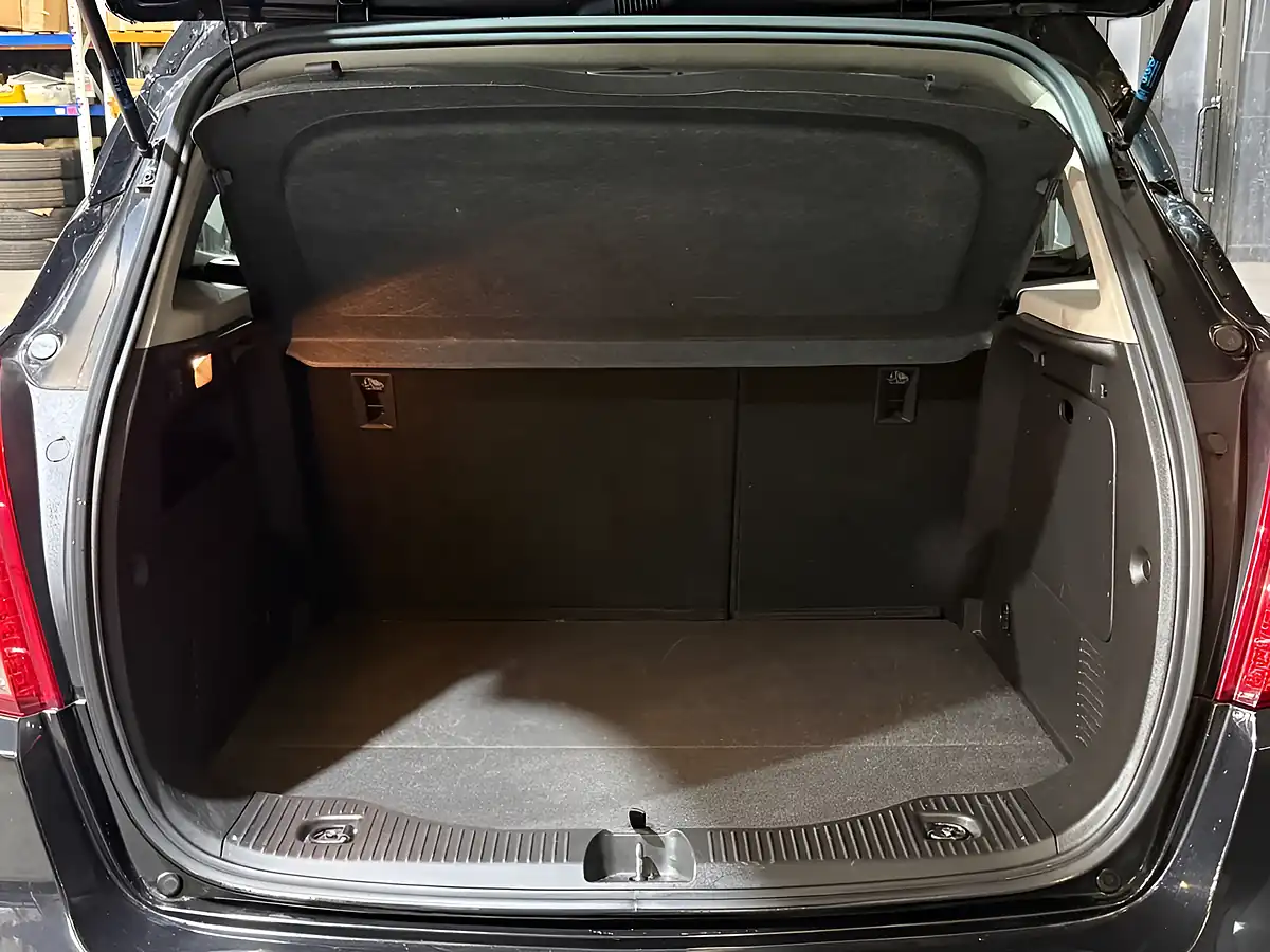 Used 2018 Vauxhall Mokka X Design Nav Black - Interior and Exterior details 14