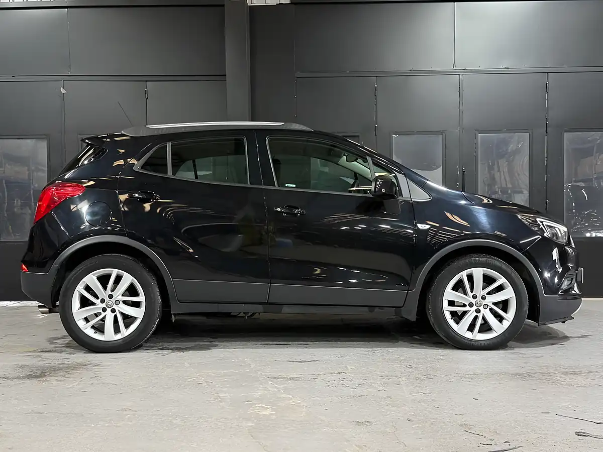 Used 2018 Vauxhall Mokka X Design Nav Black - Interior and Exterior details 4