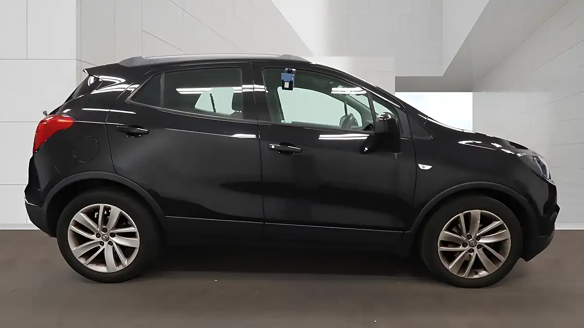 Used 2018 Vauxhall Mokka X Design Nav Black - Interior and Exterior details 5