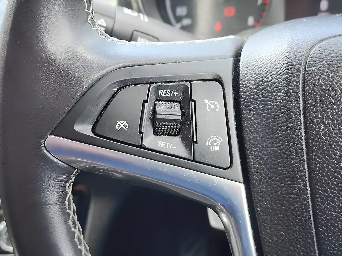 Used 2018 Vauxhall Mokka X Design Nav Grey - Interior and Exterior details 15