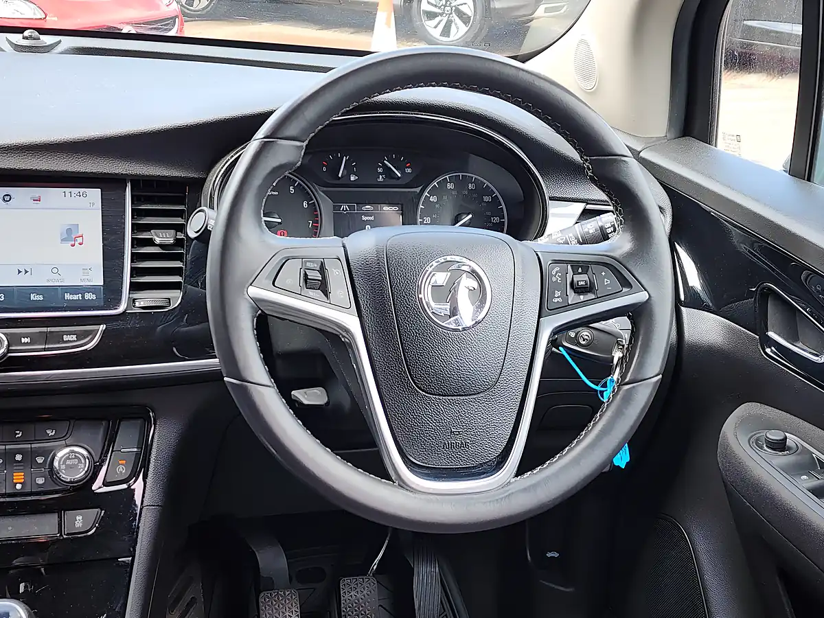 Used 2018 Vauxhall Mokka X Design Nav Grey - Interior and Exterior details 8