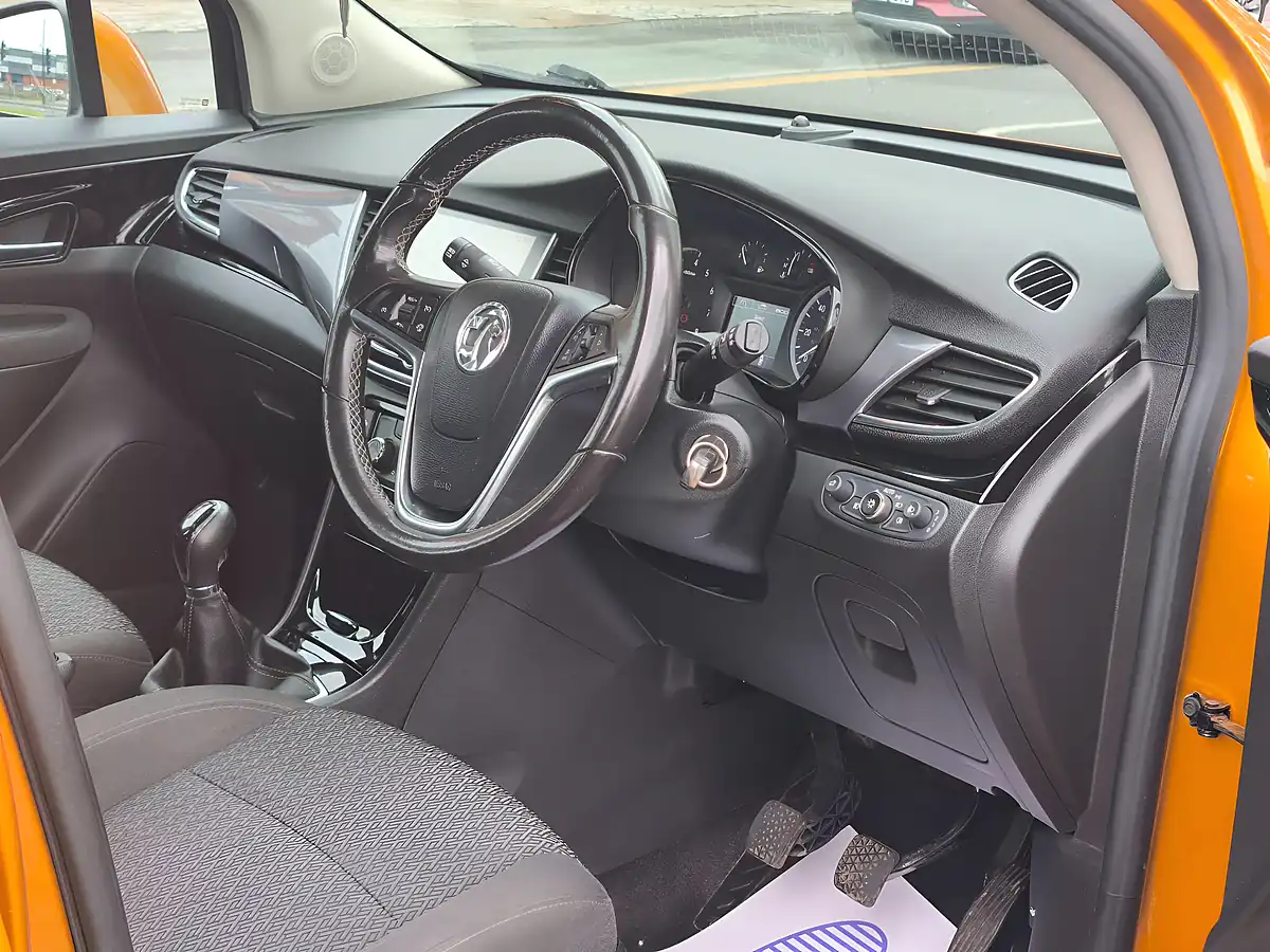 Used 2018 Vauxhall Mokka X Design Nav Orange - Interior and Exterior details 4