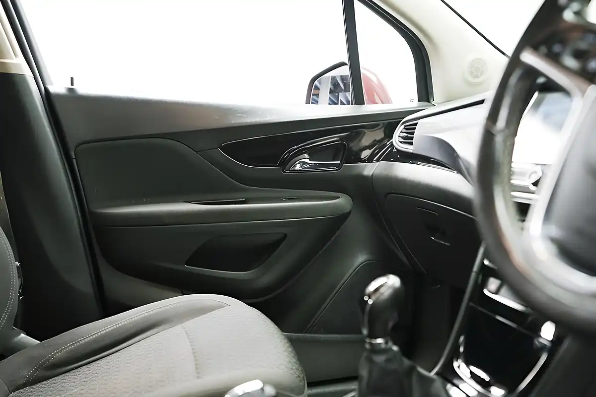Used 2018 Vauxhall Mokka X Design Nav Red - Interior and Exterior details 15