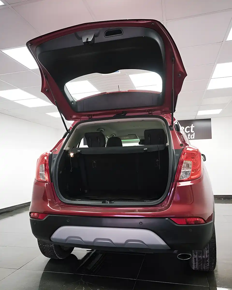 Used 2018 Vauxhall Mokka X Design Nav Red - Interior and Exterior details 7