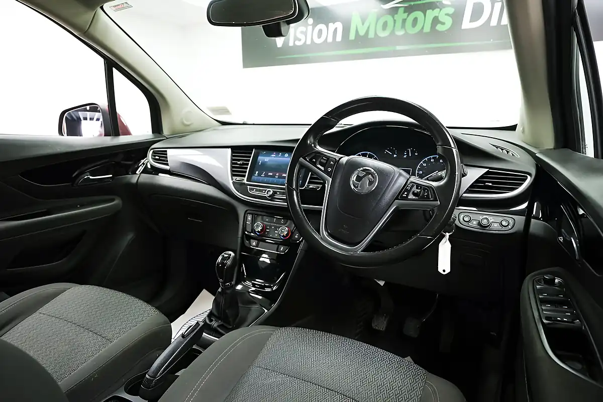 Used 2018 Vauxhall Mokka X Design Nav Red - Interior and Exterior details 8