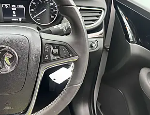 Used 2018 Vauxhall Mokka X Design Nav Summit White - Interior and Exterior details 13