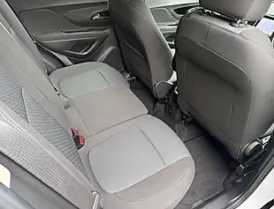 Used 2018 Vauxhall Mokka X Design Nav Summit White - Interior and Exterior details 17