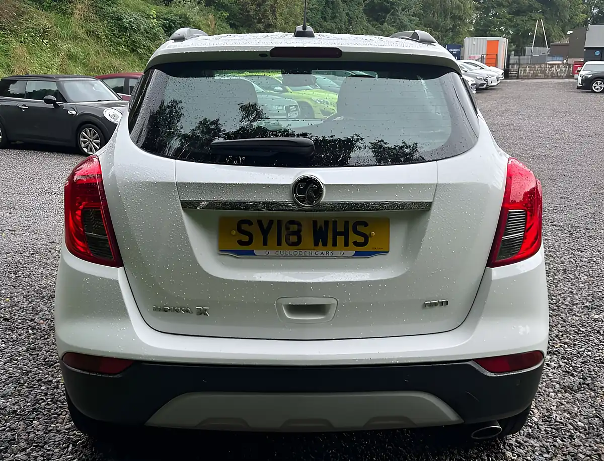 Used 2018 Vauxhall Mokka X Design Nav Summit White - Interior and Exterior details 4