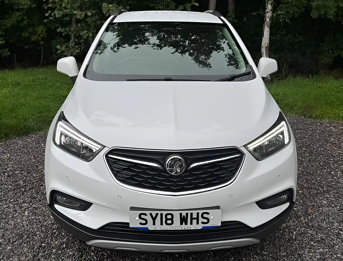Used 2018 Vauxhall Mokka X Design Nav Summit White - Interior and Exterior details 8