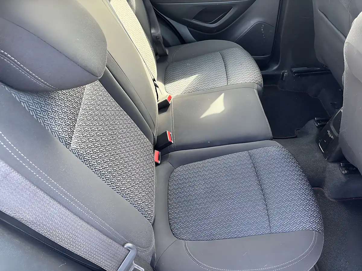 Used 2018 Vauxhall Mokka X Design Nav White - Interior and Exterior details 11