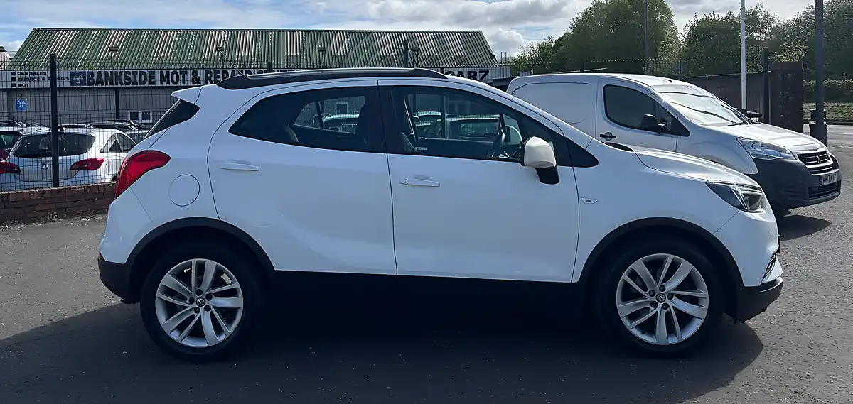 Used 2018 Vauxhall Mokka X Design Nav White - Interior and Exterior details 6