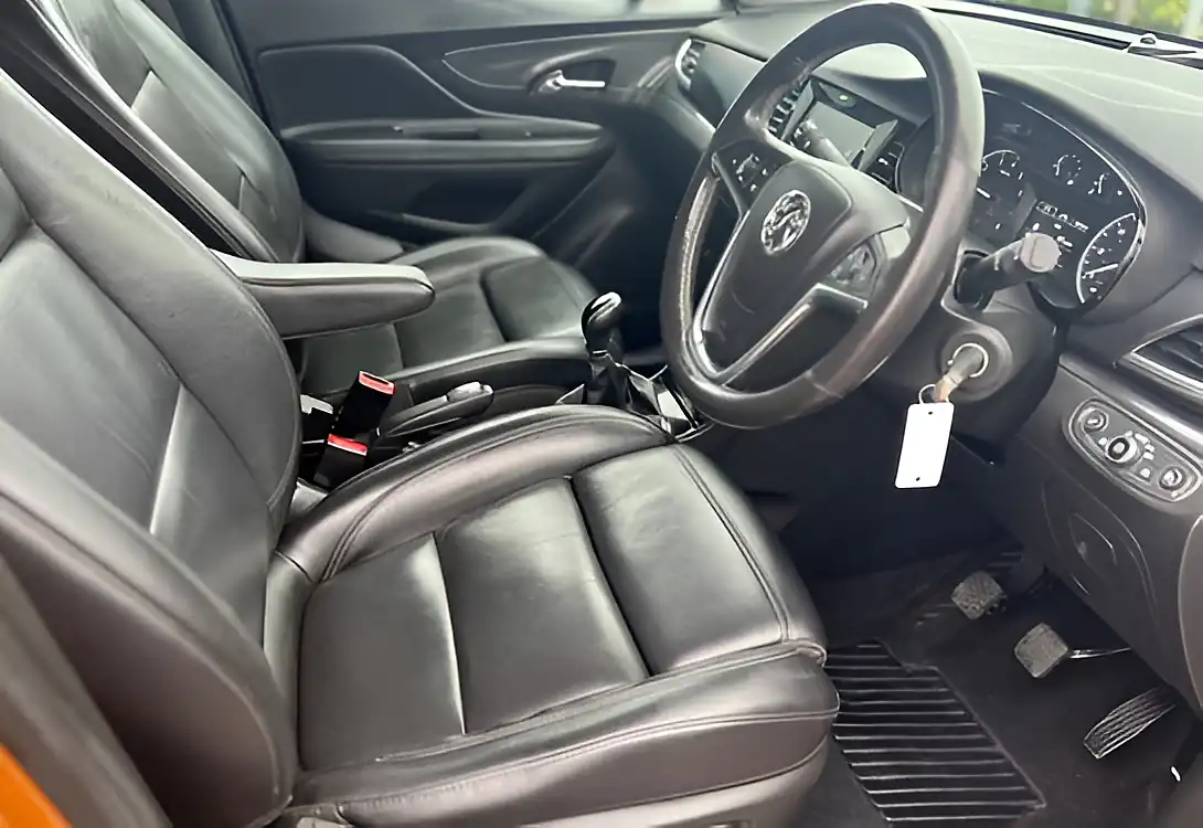 Used 2018 Vauxhall Mokka X Elite Amber Orange - Interior and Exterior details 16