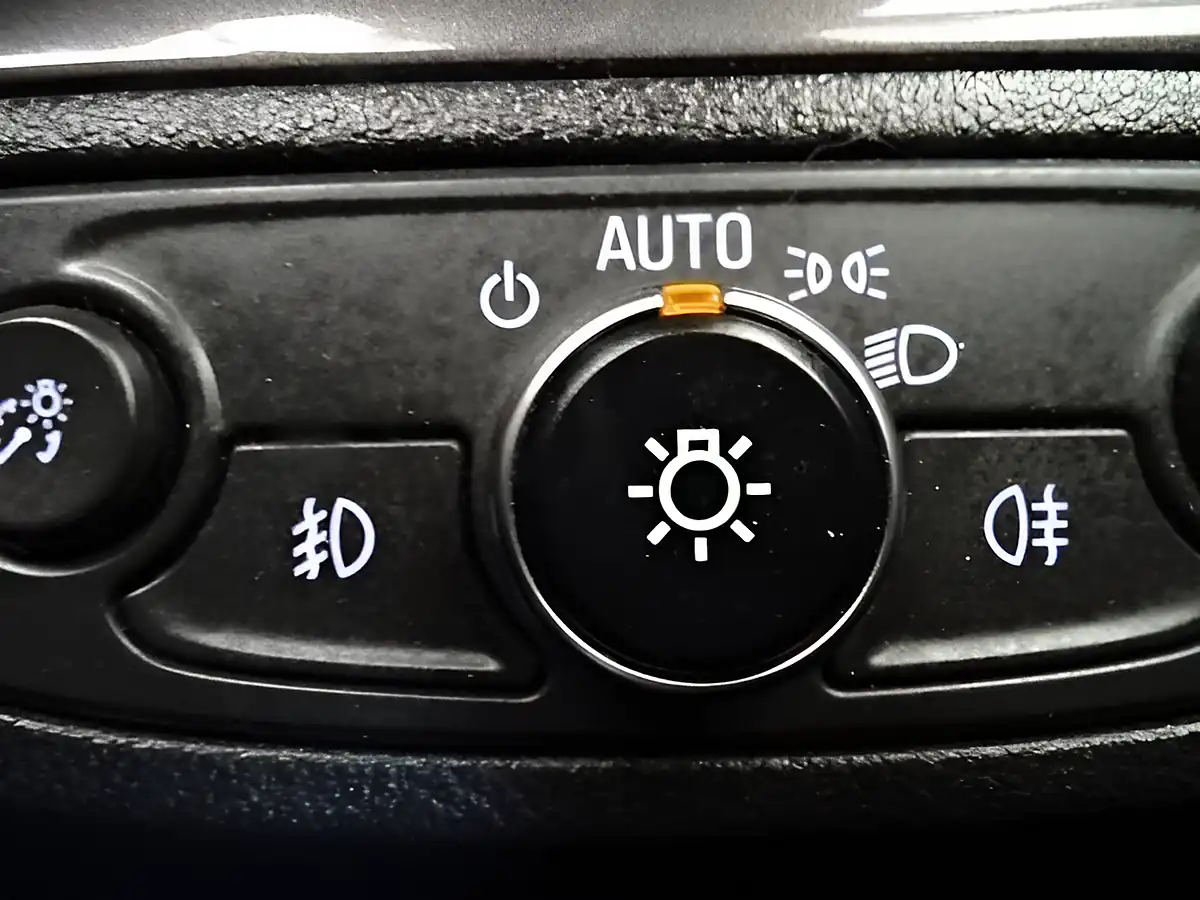 Used 2018 Vauxhall Mokka X Elite Black - Interior and Exterior details 14