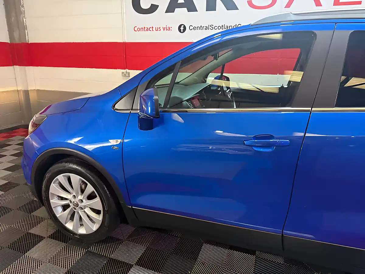 Used 2018 Vauxhall Mokka X Elite Blue - Interior and Exterior details 12