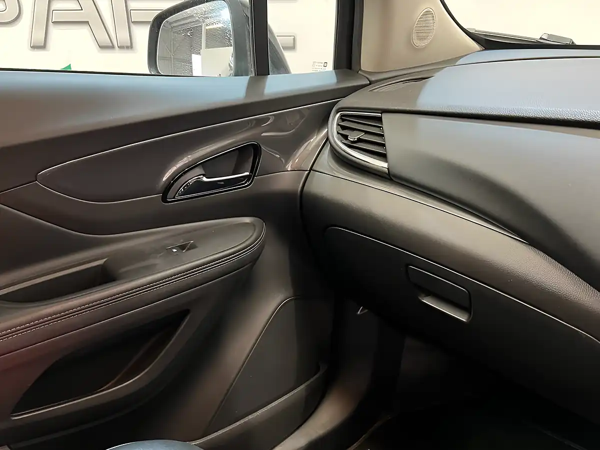 Used 2018 Vauxhall Mokka X Elite Nav Black - Interior and Exterior details 14